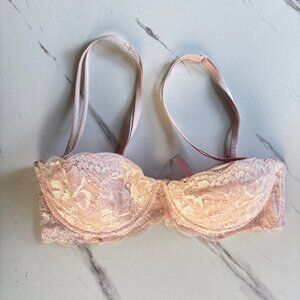 Light pink lacey convertible to strapless bra